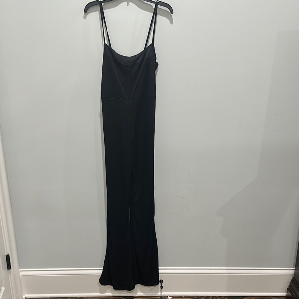 Casual Black Jumpsuit-NWT/PRETTY LITTLE THING
